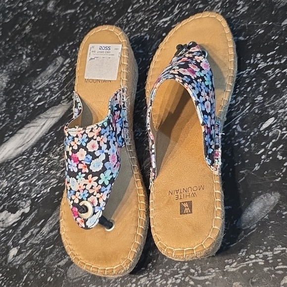 BRAND NEW WHITE MOUNTAIN BEACHBALL DRESSY WEDGE SANDAL by Roamans - Picture 6 of 16